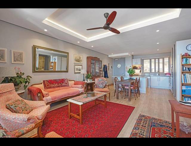 2 BEDROOM APARTMENT FOR SALE IN SIMONSTOWN